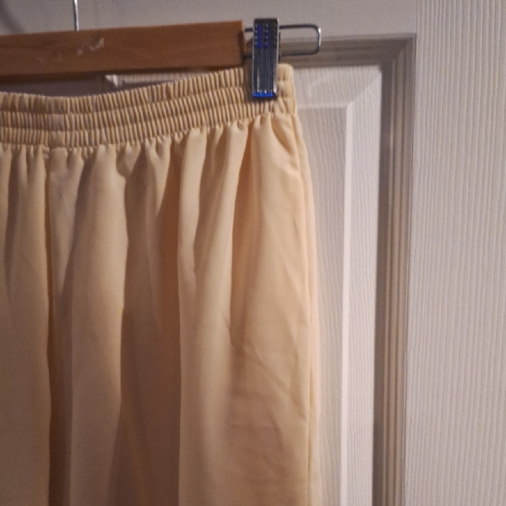Vintage Maggie Sweet Yellow Pull-on Pants Petite Small - Picture 3 of 4